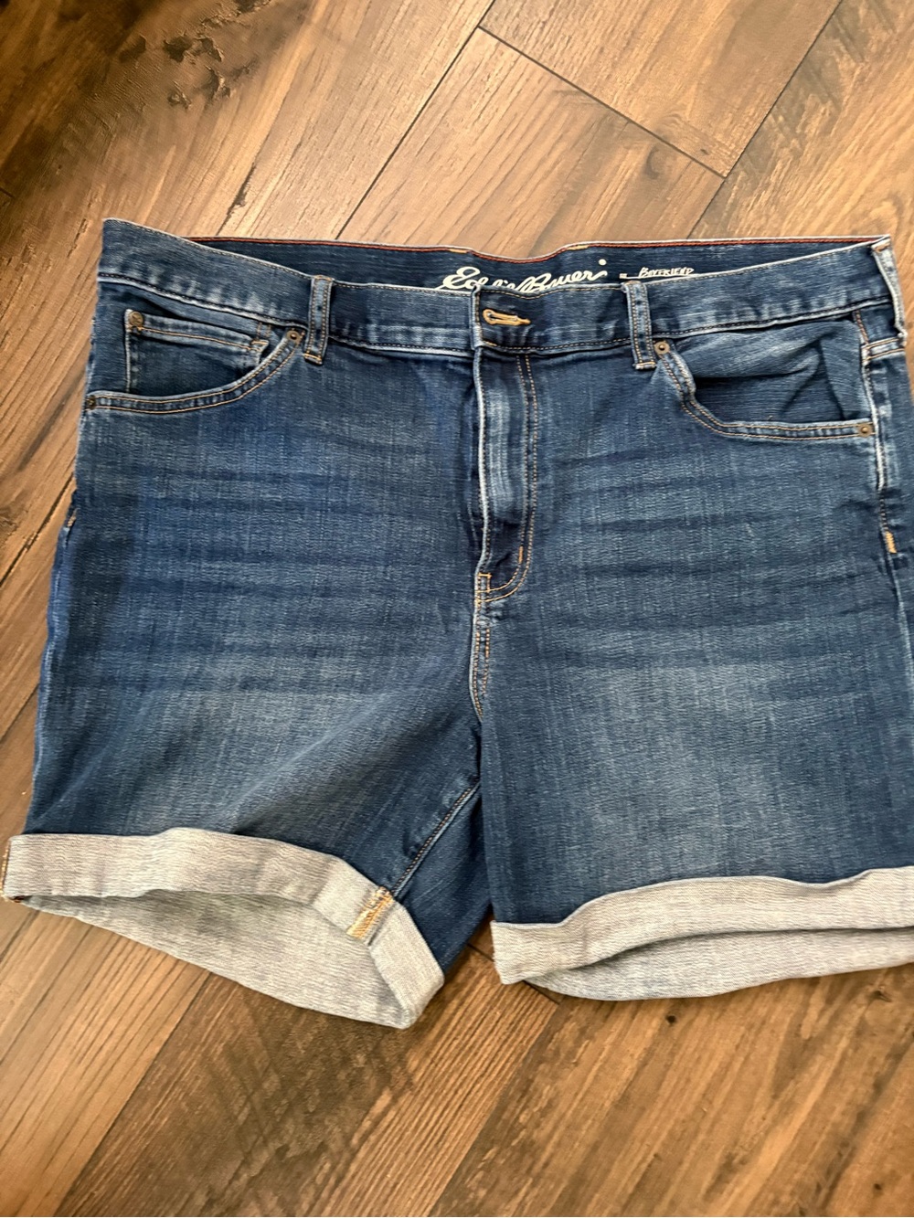 Women’s Eddie Bauer Boyfriend Medium Dark Blue Cuffed Denim Shorts